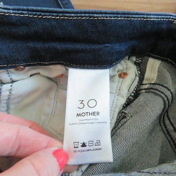 MOTHER High Waisted Looker Ankle Fray Jeans in Tongue and Chic - Size 30 - Picture 16 of 16